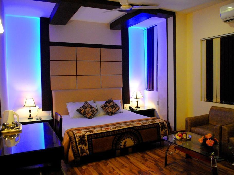 Hotel Doon Castle Dehradun Buitenkant foto