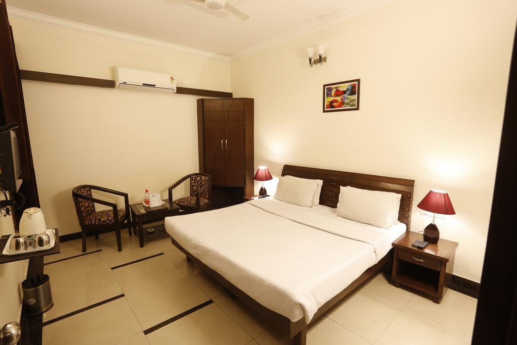 Hotel Doon Castle Dehradun Buitenkant foto