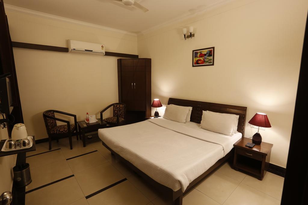 Hotel Doon Castle Dehradun Buitenkant foto