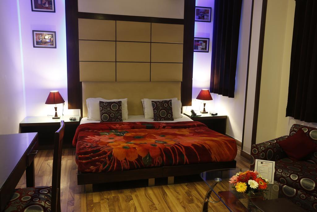 Hotel Doon Castle Dehradun Buitenkant foto