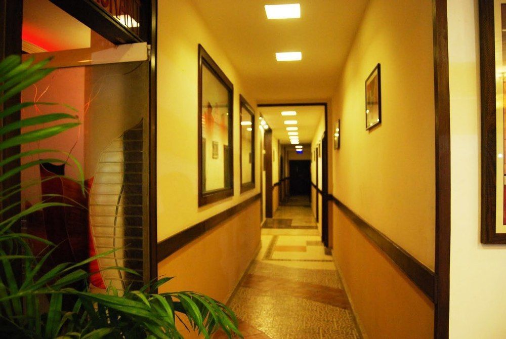 Hotel Doon Castle Dehradun Buitenkant foto