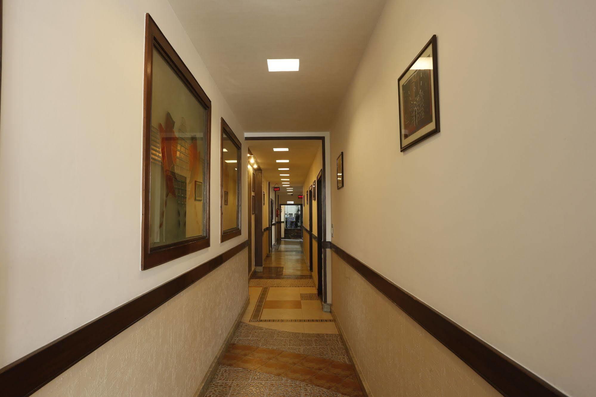 Hotel Doon Castle Dehradun Buitenkant foto