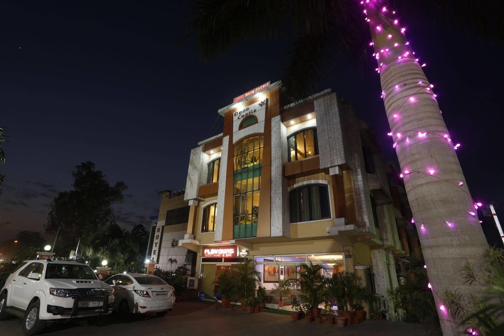 Hotel Doon Castle Dehradun Buitenkant foto