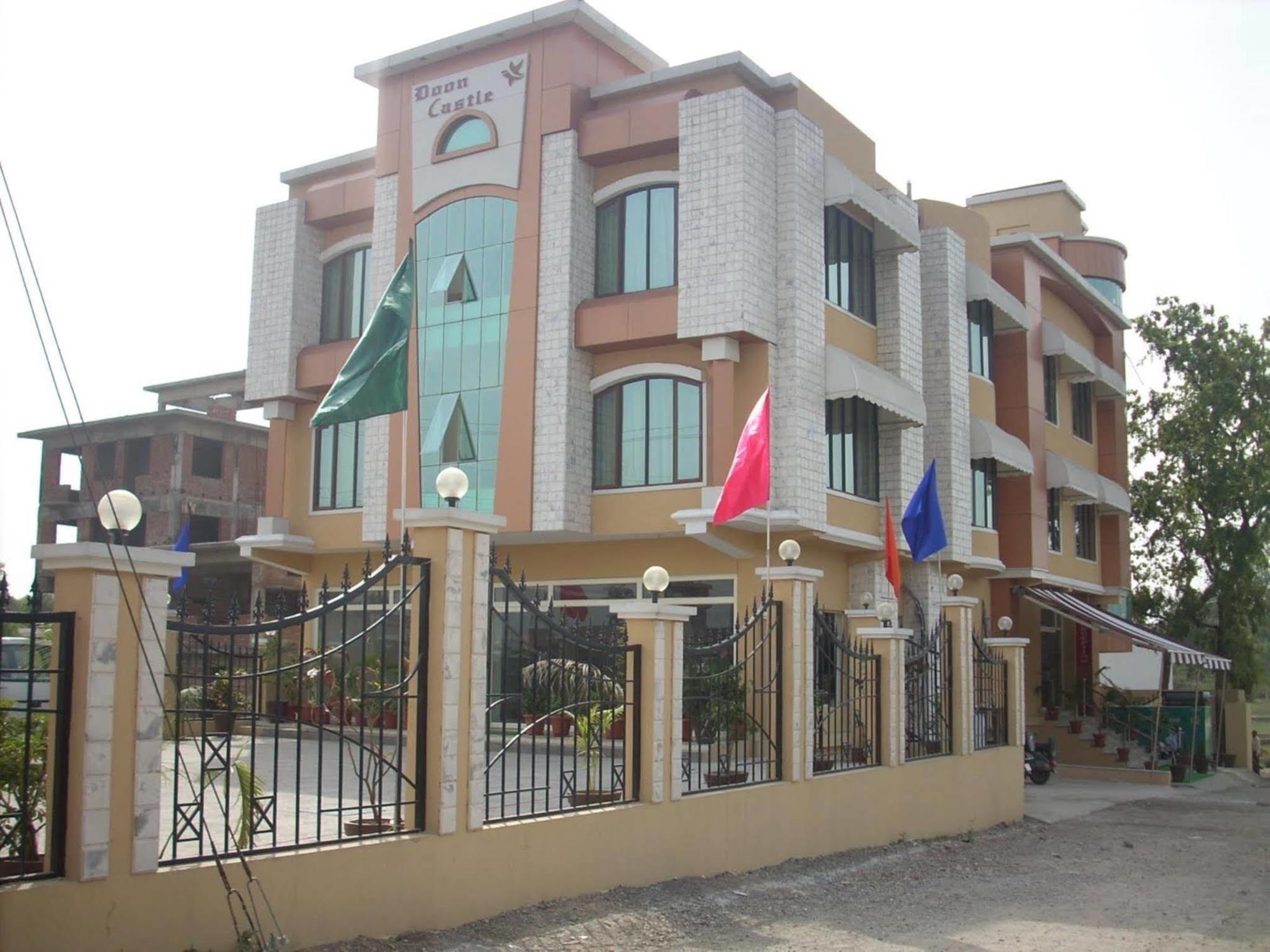 Hotel Doon Castle Dehradun Buitenkant foto